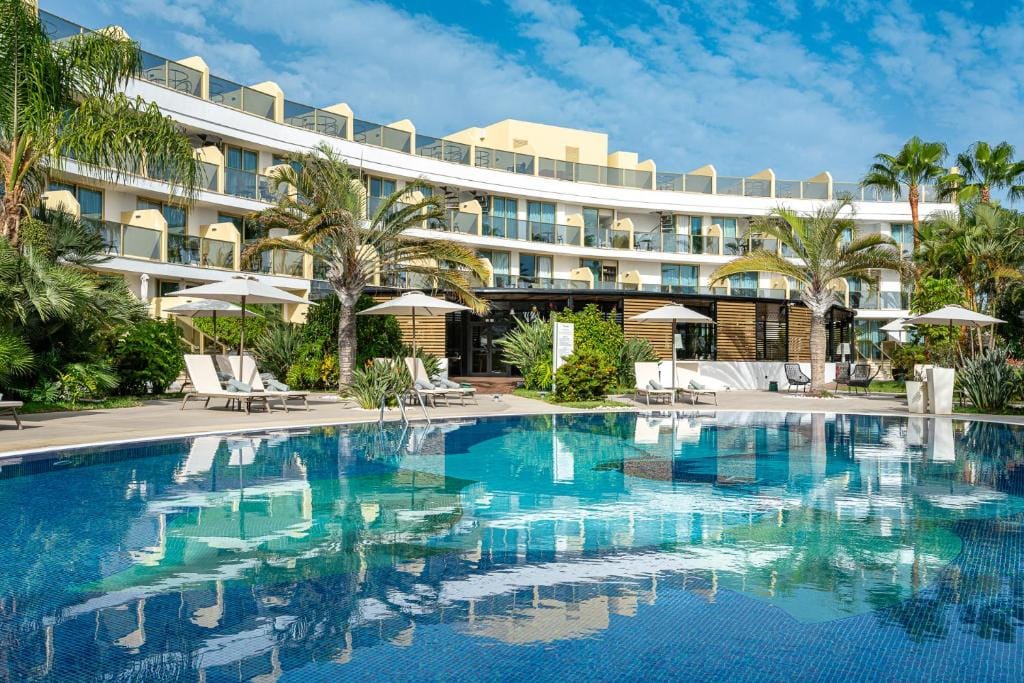 Experience Premier Luxury: Top 5 Hotels in Tenerife