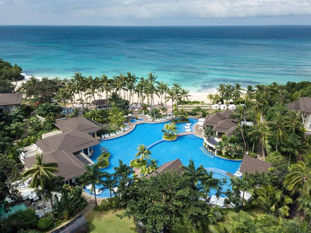 Experience Premier Luxury: Top 7 Hotels in Boracay Island