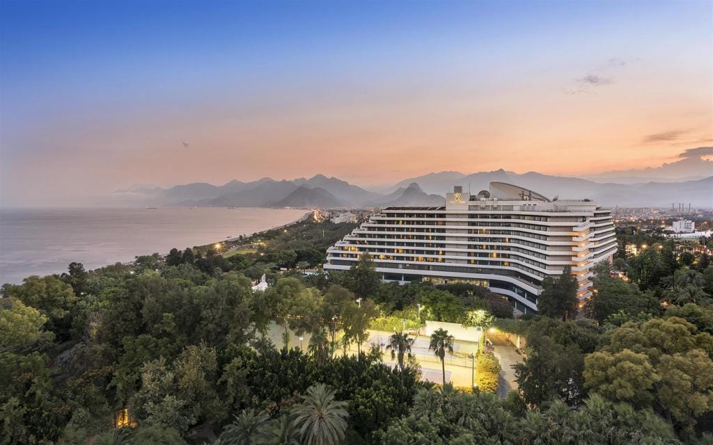 Luxury and Comfort: Antalya's Top 5 Hotels for Couples