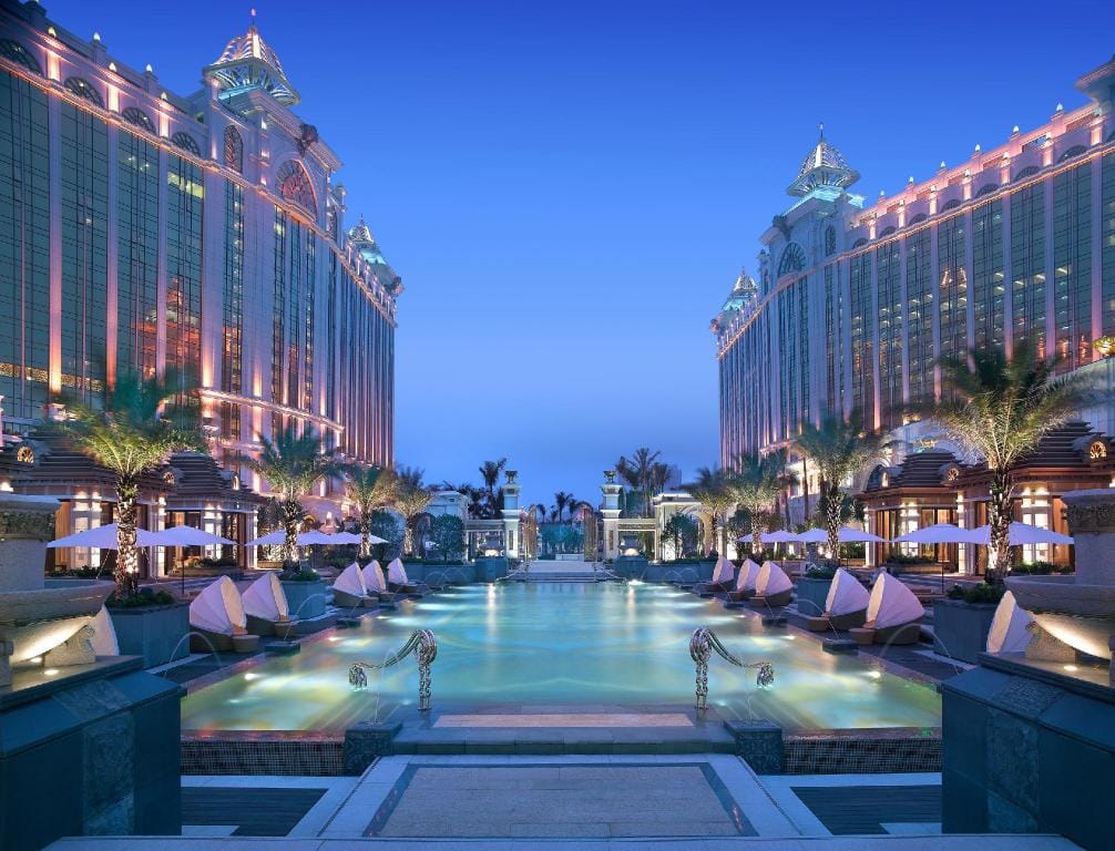 Ultimate Comfort: Macau's Top 5 Luxury Hotels for Families