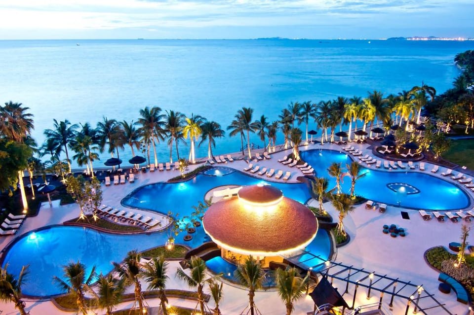 Luxury and Comfort: Pattaya's Top 5 Hotels for Couples