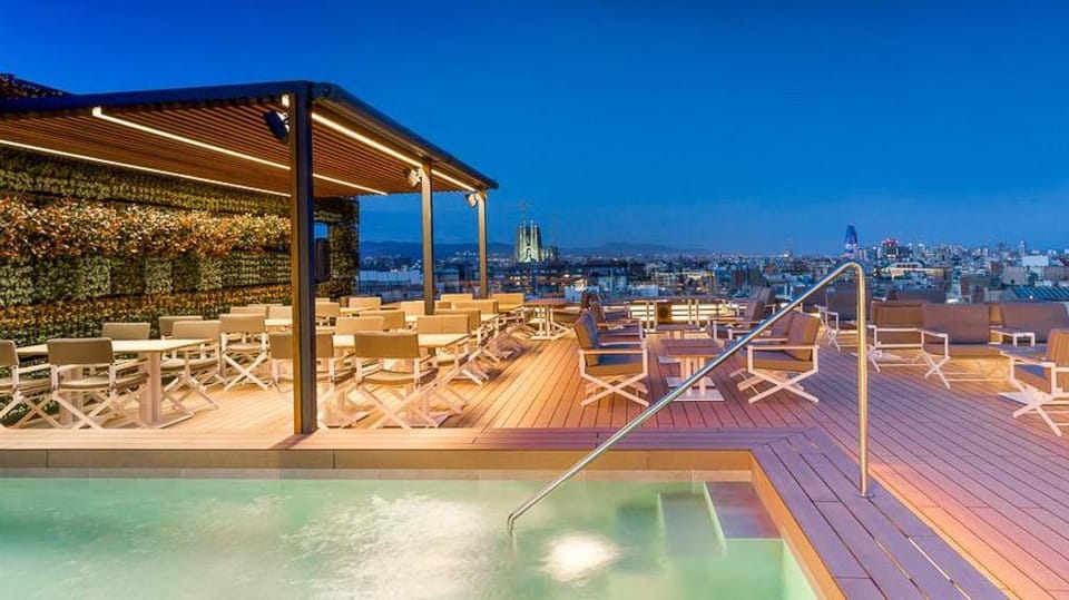 Experience Premier Luxury: Top 5 Hotels in Barcelona, Eixample