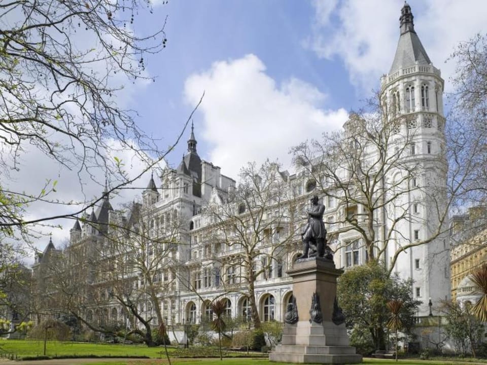 Experience Premier Luxury: Top 5 Hotels in Westminster, London